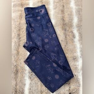 Calme Johnny Was Navy Blue Zodiac Leggings Size Small With Side Pockets